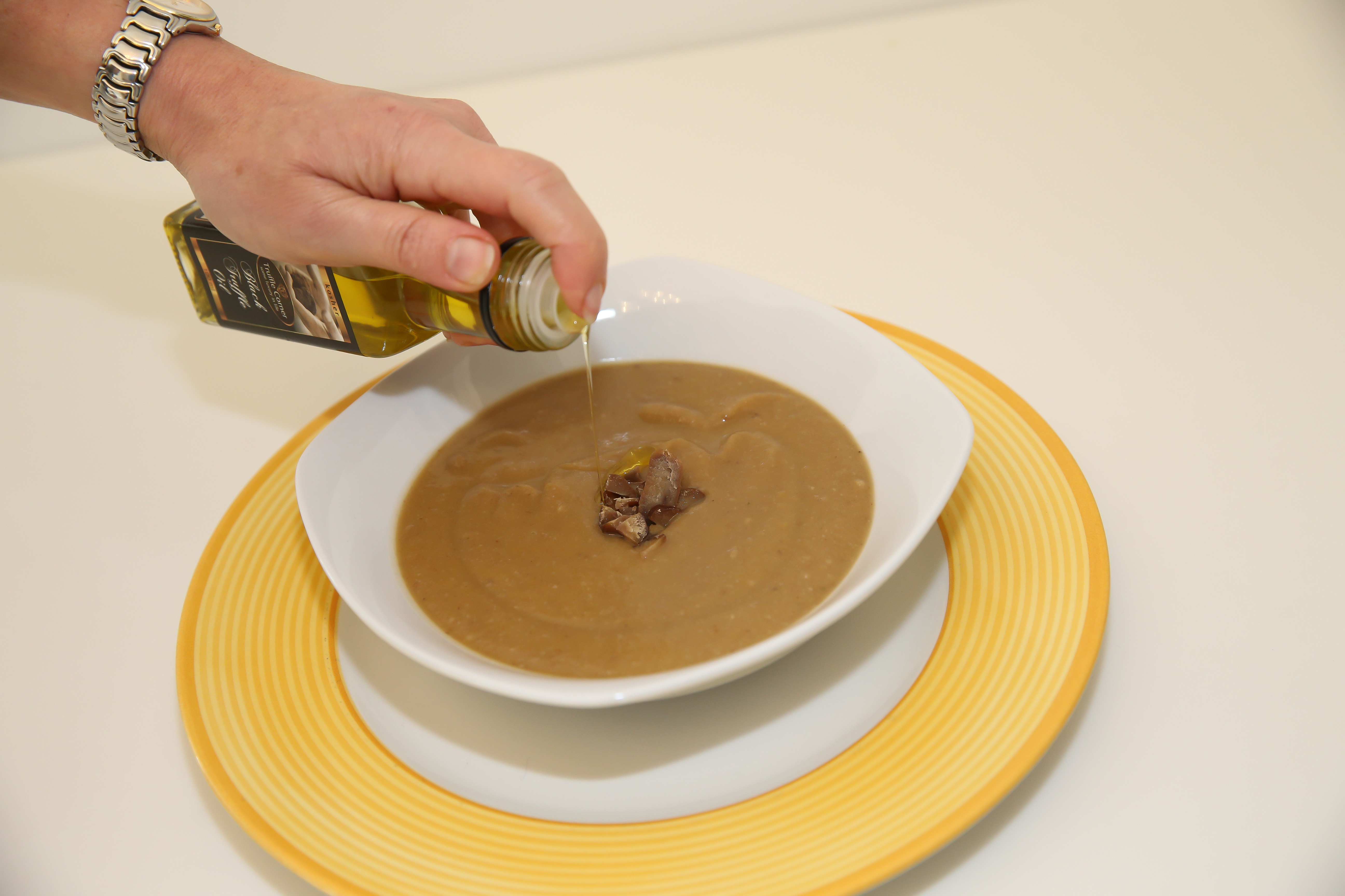 Roasted pumpkin and truffle soup 2