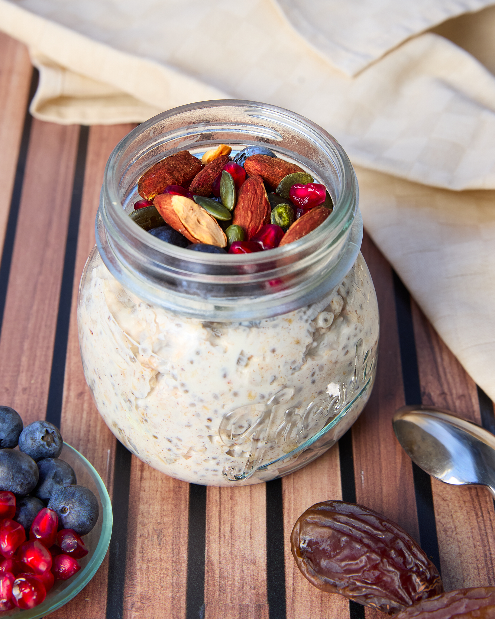 Kefir & toasted almond overnight oats 1a